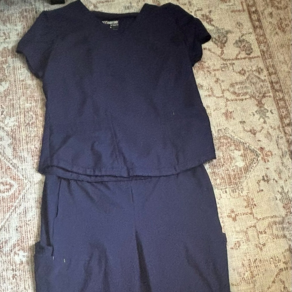 Greys Anatomy navy blue scrub set